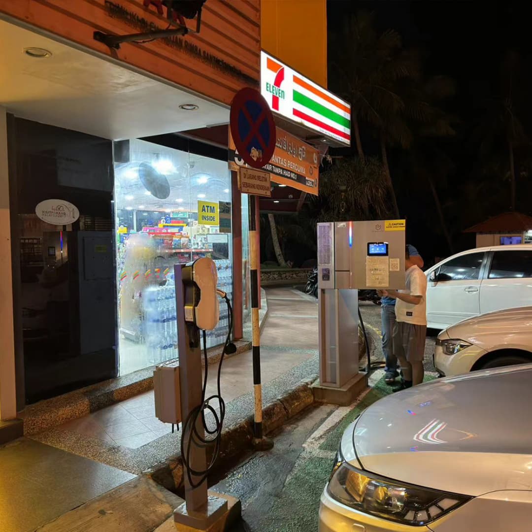 How DC Fast Charging Stations Are Reducing Range Anxiety