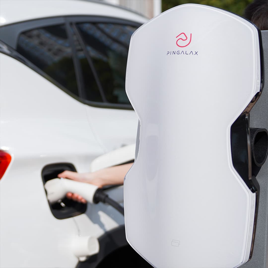Comparing DC Fast Charging vs. AC Charging: Which Is Right for You?